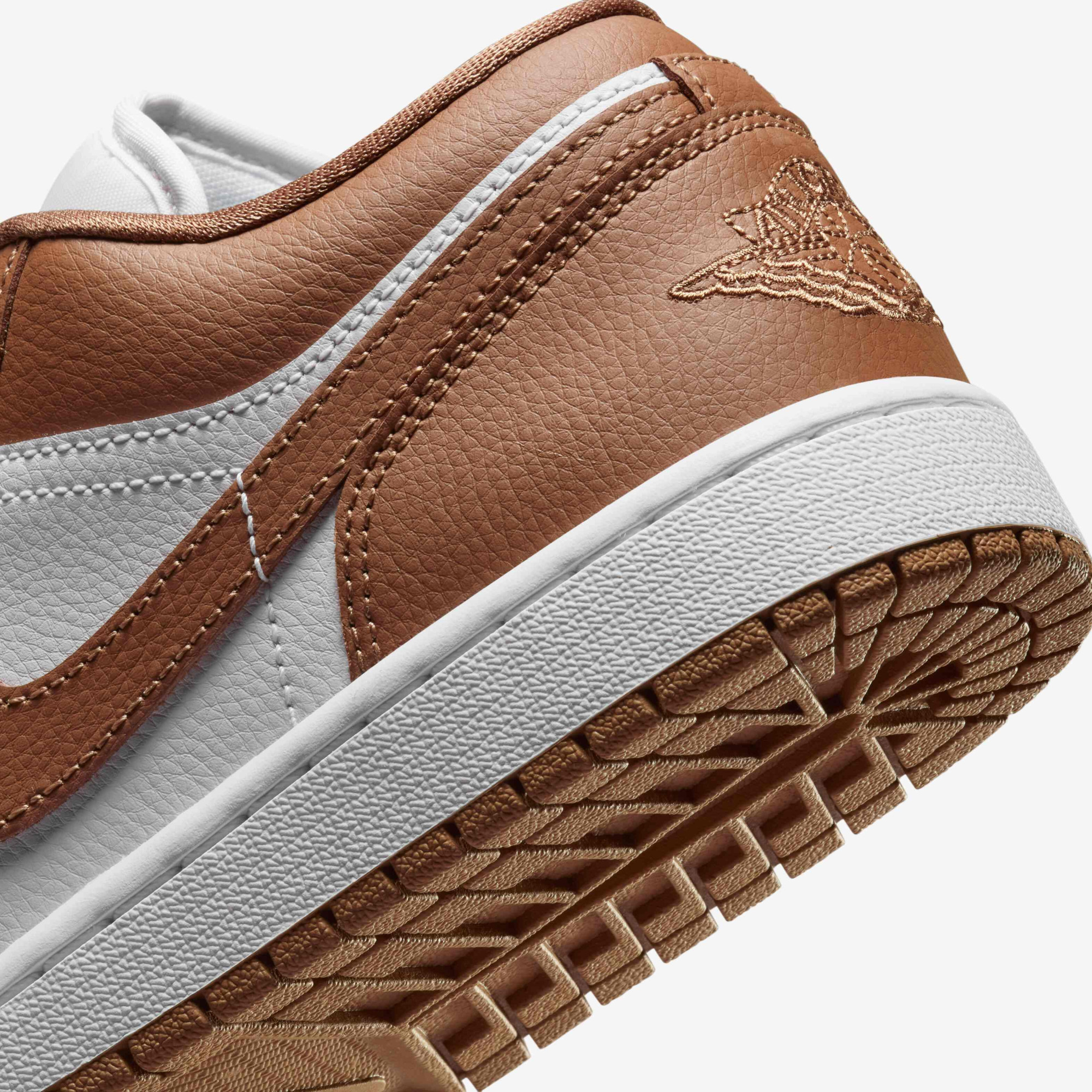 Кросівки W Air Jordan 1 Low Brown/White DC0774-202