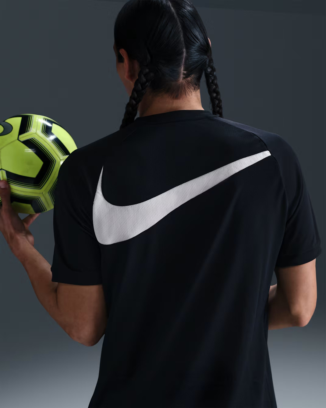 Футболка чоловіча Nike Academy Black HJ4243-010