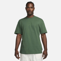 Футболка чоловіча Nike Sportswear Premium Essentials Sustainable T-Shirt Green DO7392-323