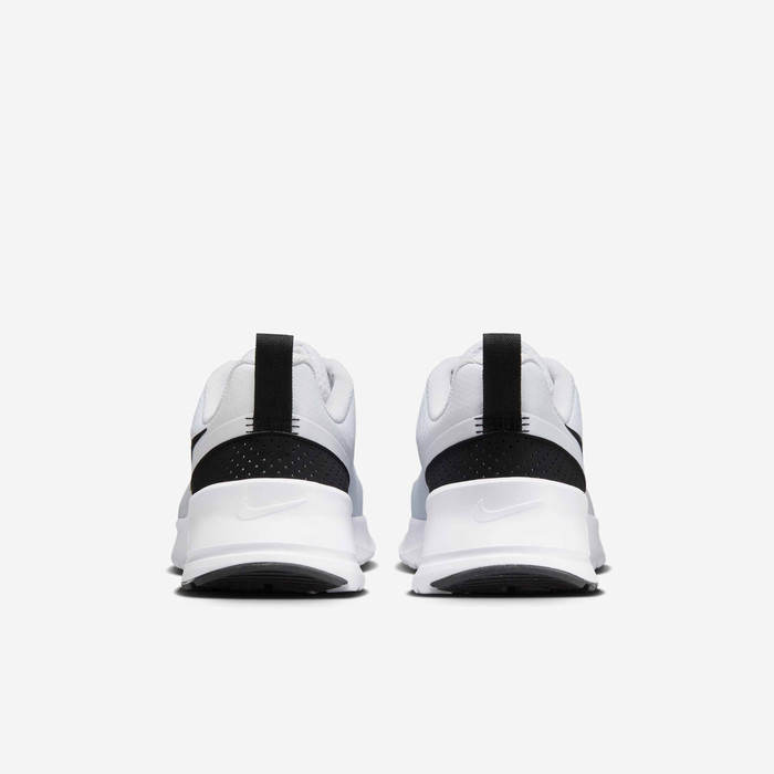 Кросівки Nike AIR MAX NUAXIS FD4329-101