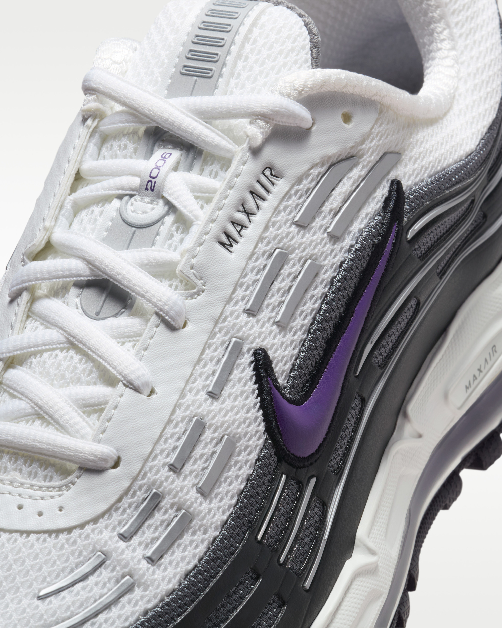 Кросівки NIKE AIR MAX TL 2.5

White/ Wild Grape-Black-Smoke Grey FZ4110-105