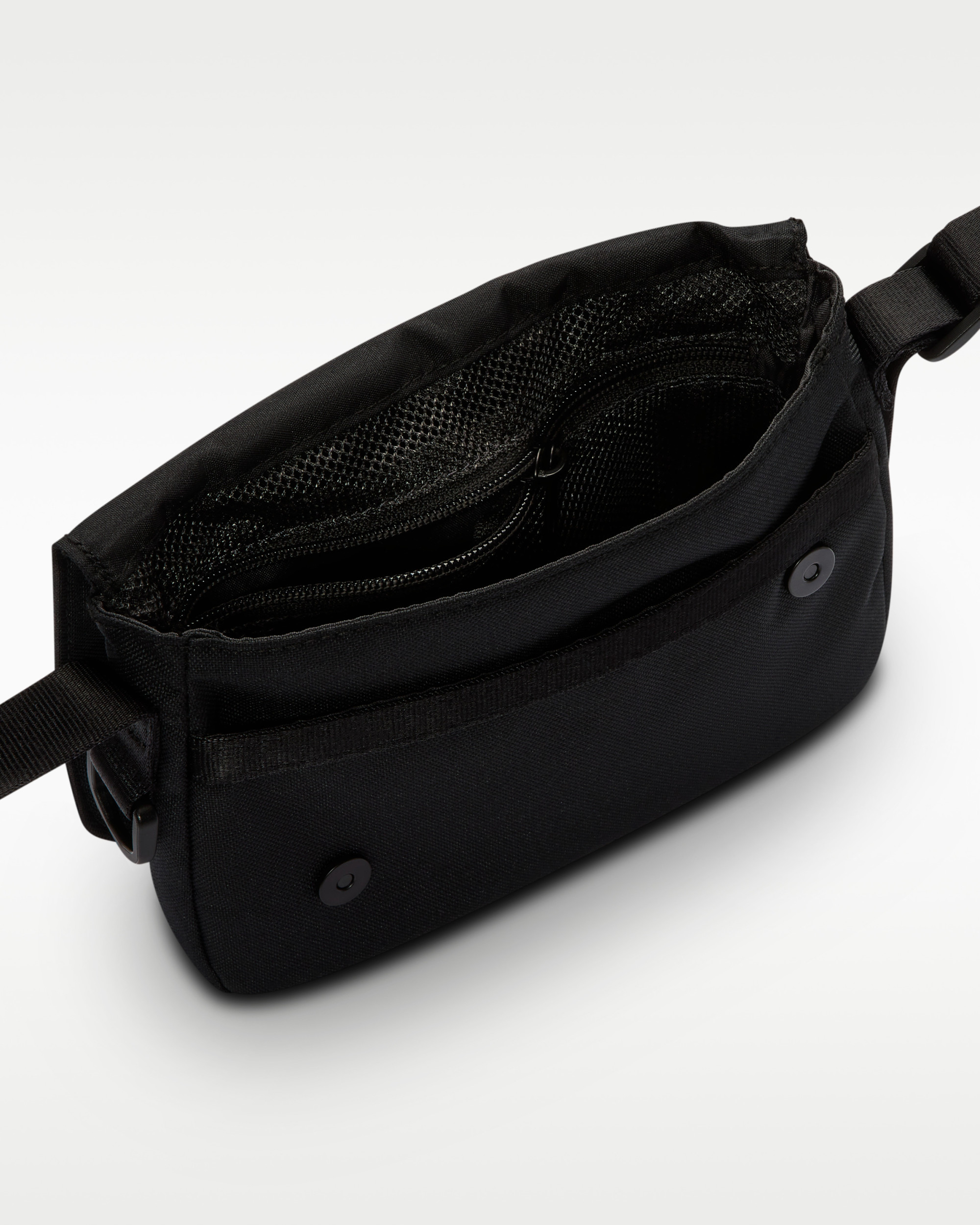 Сумка Nike HERITAGE MAG CROSSBODY IB4382-010