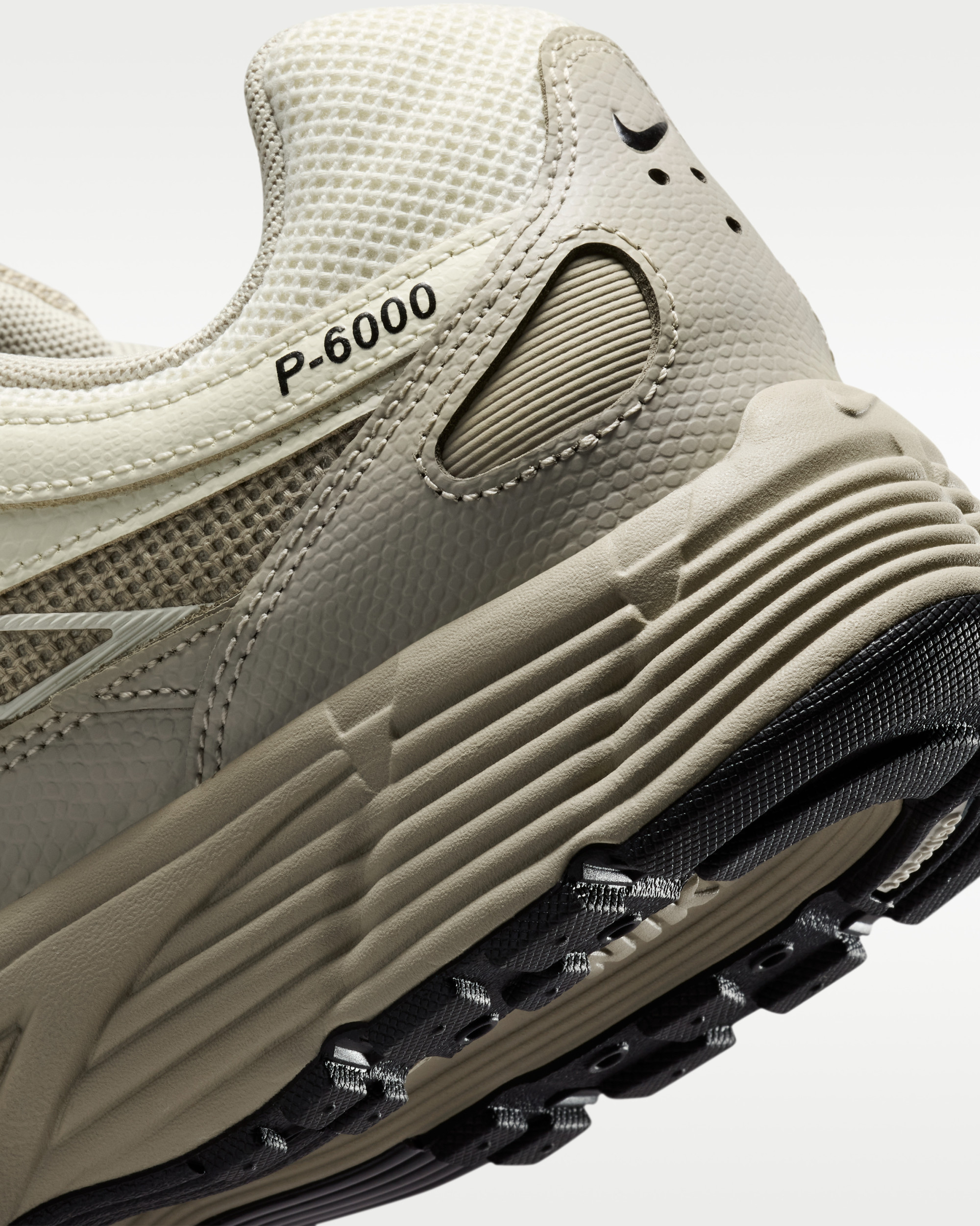 Кросівки Nike P-6000 PRM IH8042-100