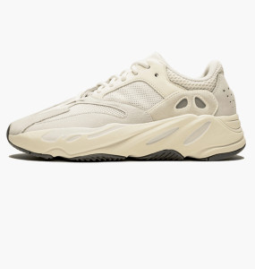 Кросівки YEEZY EG7596