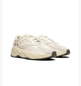 Кросівки YEEZY EG7596