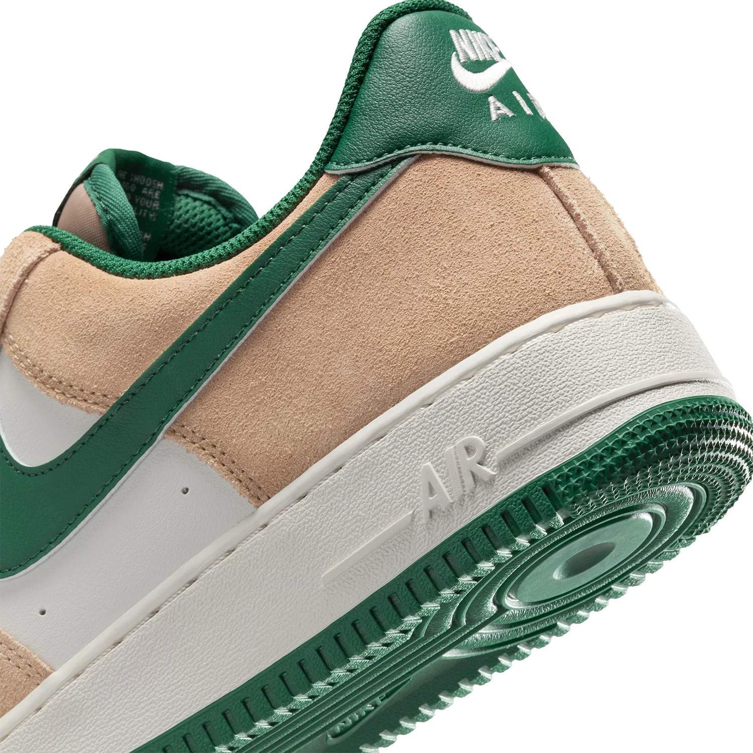 Кросівки Nike Air Force 1 '07 LV8 FQ8714-203