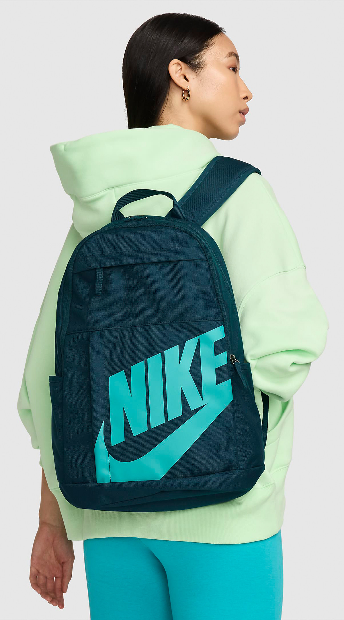 Рюкзак Nike NK ELMNTL BKPK - HBR 21L темно-синій Уні 48х30х15 см DD0559-478