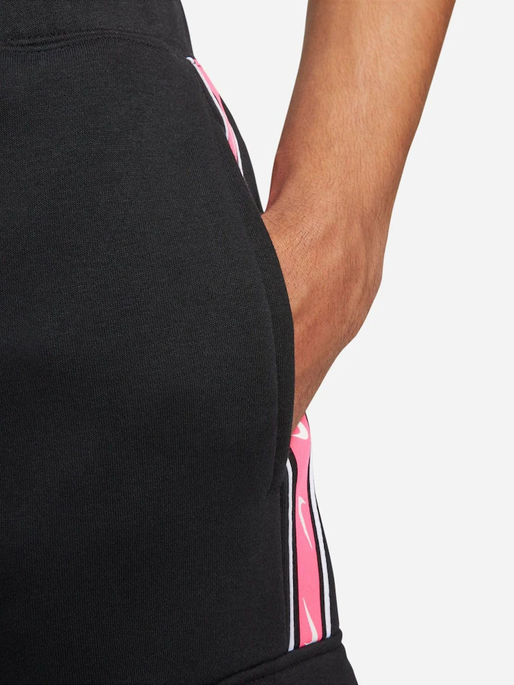 Штани чоловічі Nike Sportswear Repeat Black DX2030-013