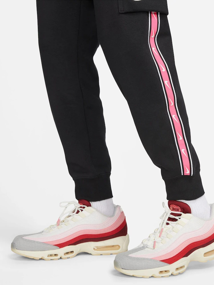 Штани чоловічі Nike Sportswear Repeat Black DX2030-013