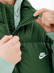 Жилетка Nike CLUB PUFFER FB7373-323