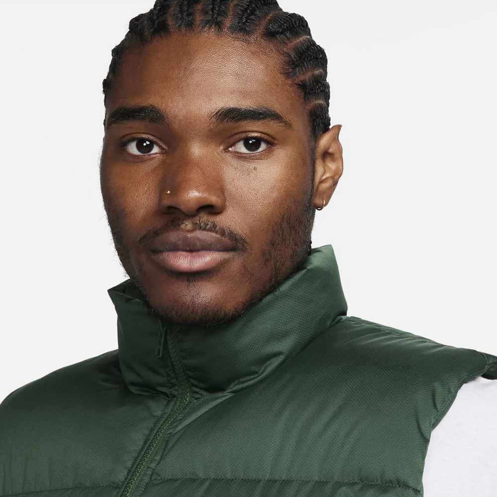 Жилетка Nike CLUB PUFFER FB7373-323