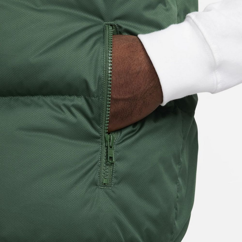 Жилетка Nike CLUB PUFFER FB7373-323