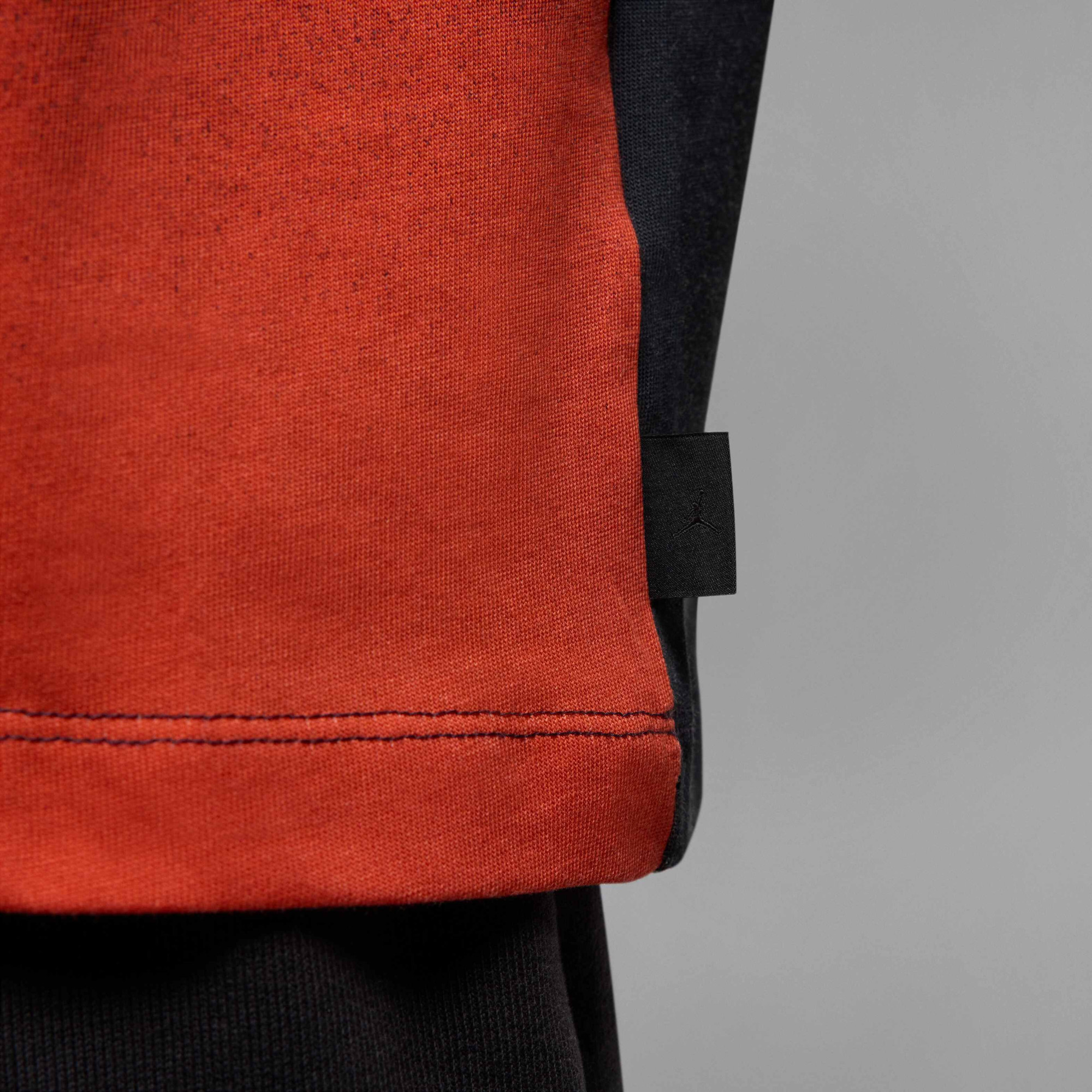 Футболка унісекс Air Jordan 85 Gradient Sky Ss Crew Violet/Orange HJ2316-045