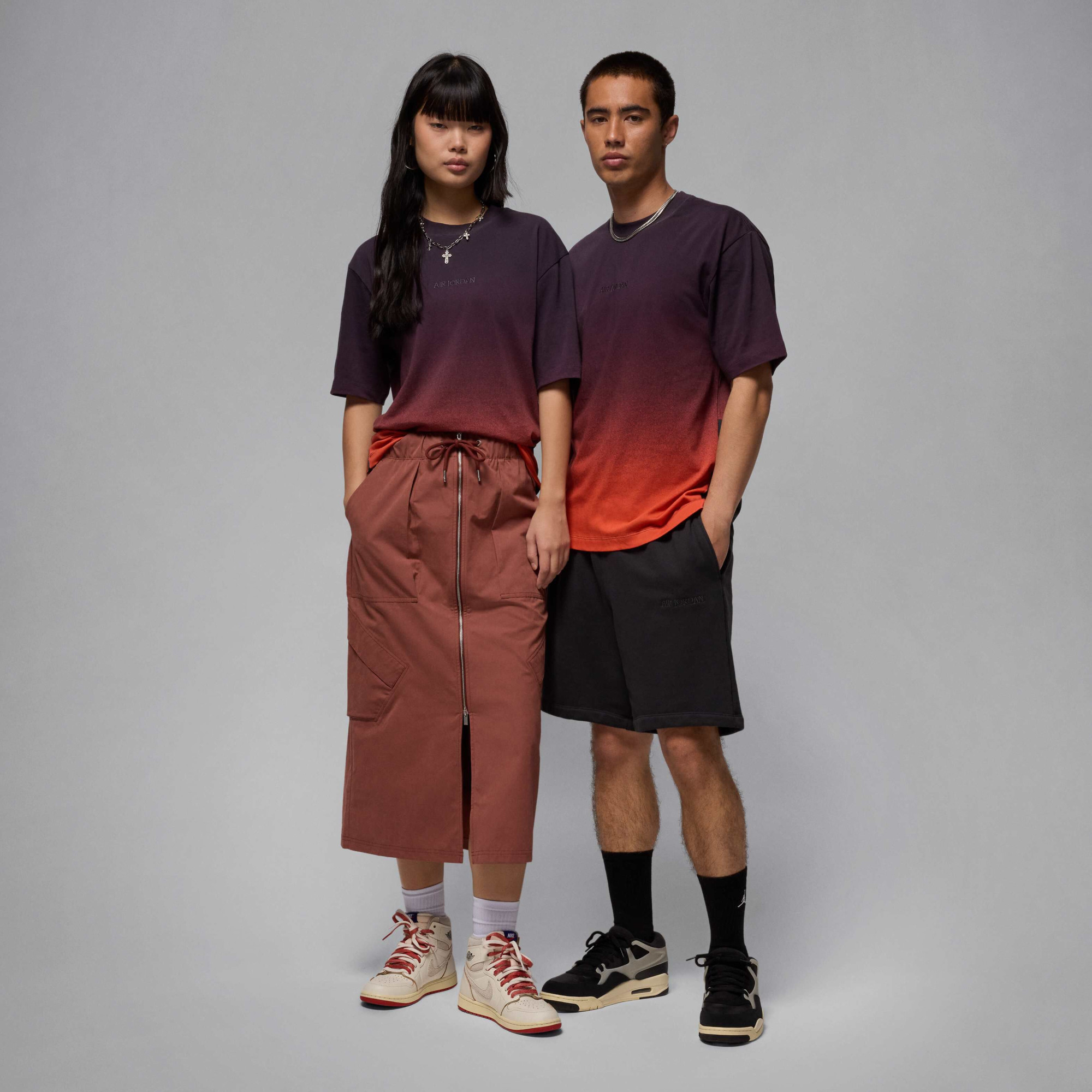 Футболка унісекс Air Jordan 85 Gradient Sky Ss Crew Violet/Orange HJ2316-045