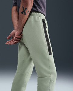 Штани чоловічі Nike Sportswear Chelsea Fc Tech Fleece Joggers Olive HJ6442-370