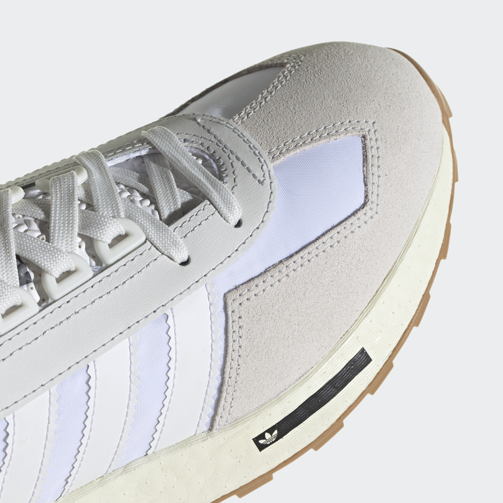 Кросівки чоловічі Adidas Retropy E5 Shoes White H03075