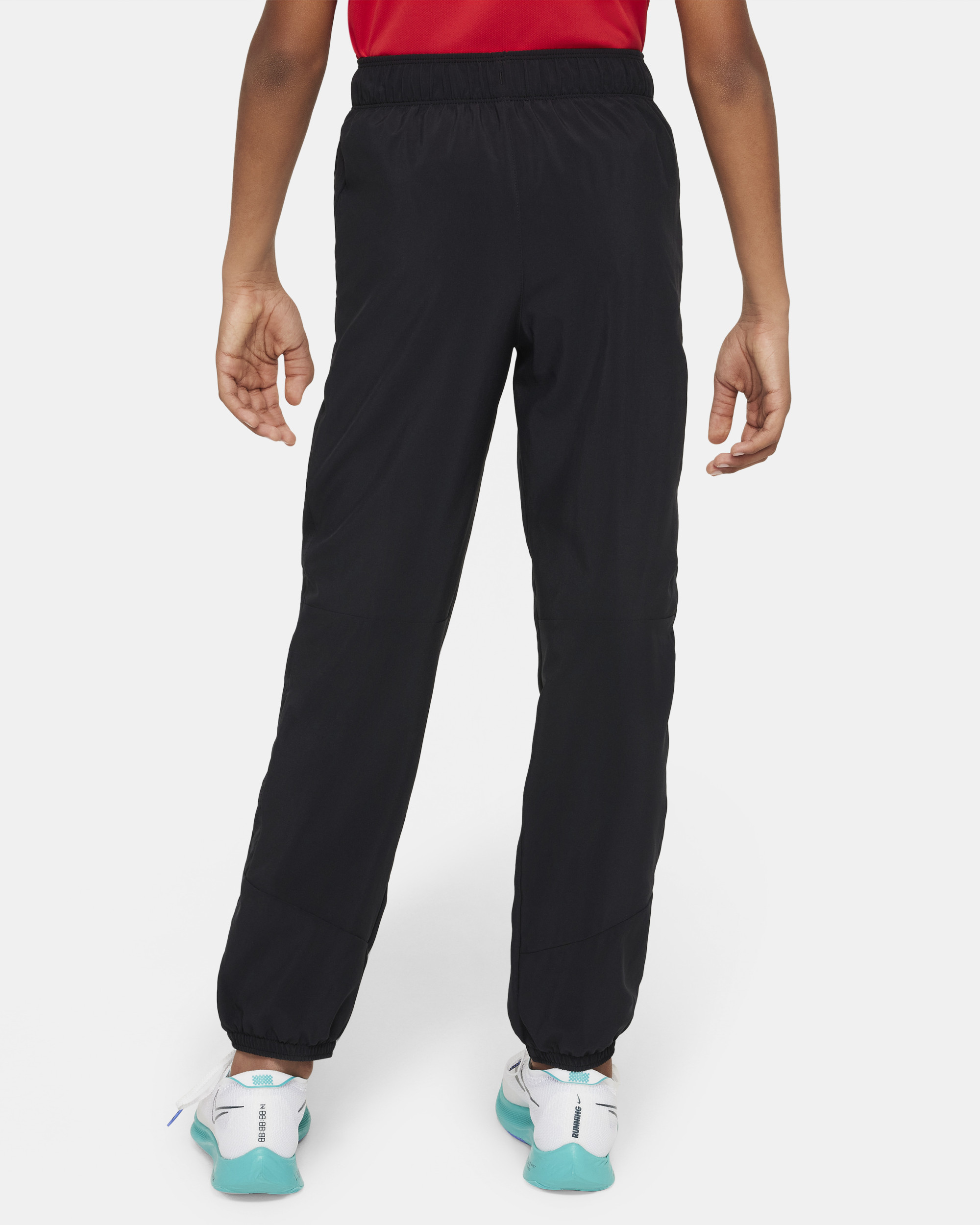 Штани Nike B DF MULTI PANT ESSNTL FN8371-010