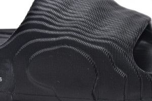 Кросівки чоловічі Adidas Adilette 22 GX6949 40.5 GX6949