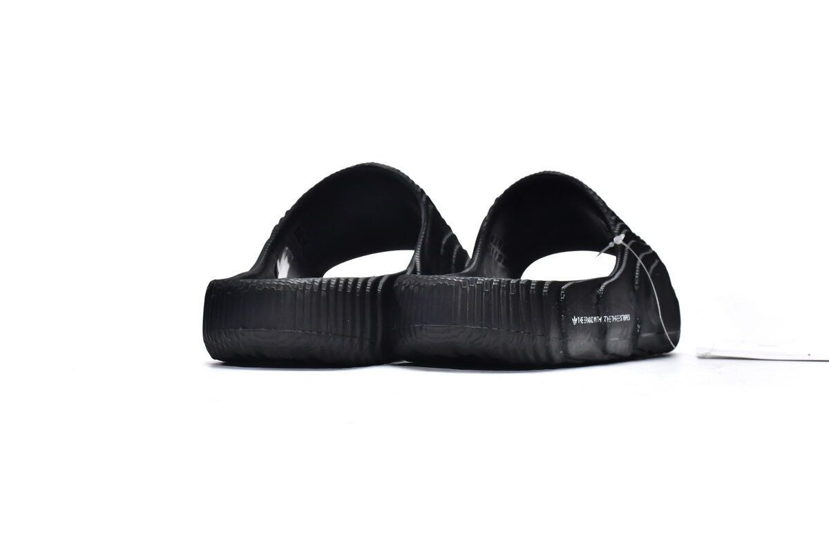 Кросівки чоловічі Adidas Adilette 22 GX6949 40.5 GX6949