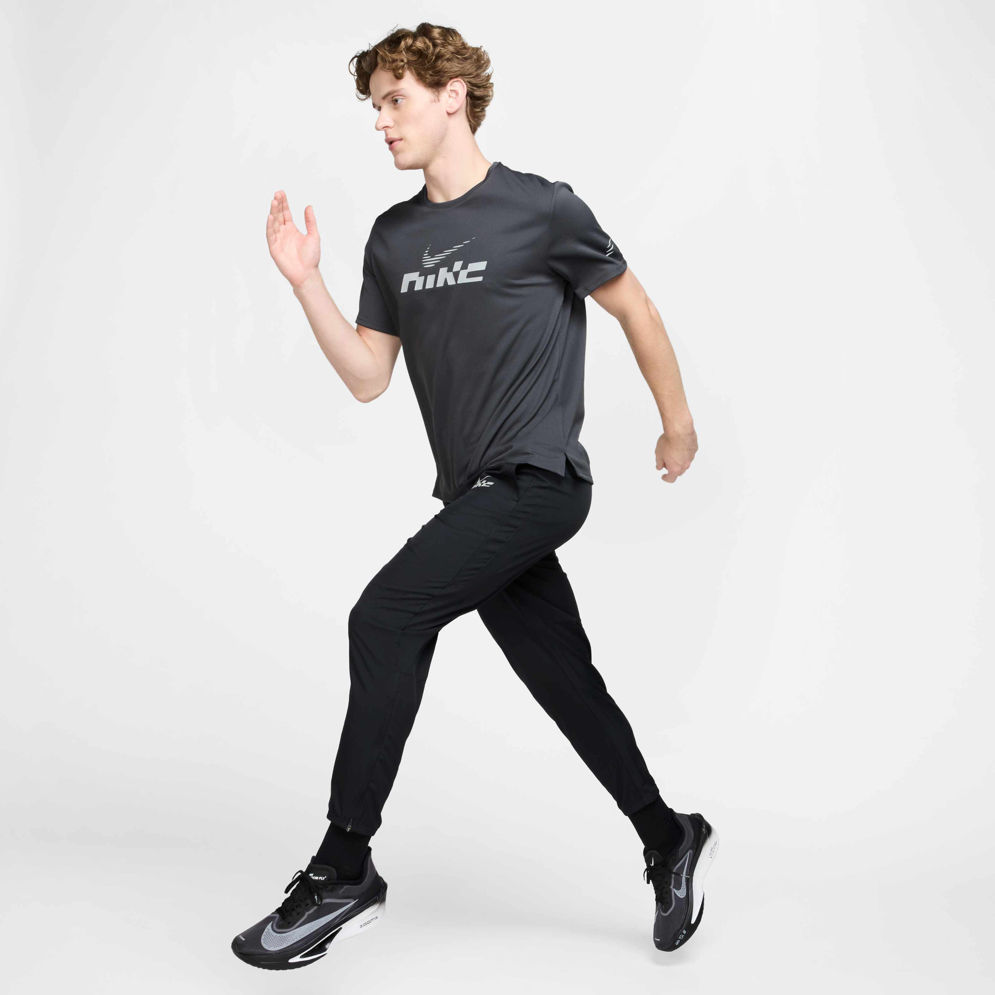 Штани Nike Challenger Flash Dri-FIT Woven Running IB3774-010