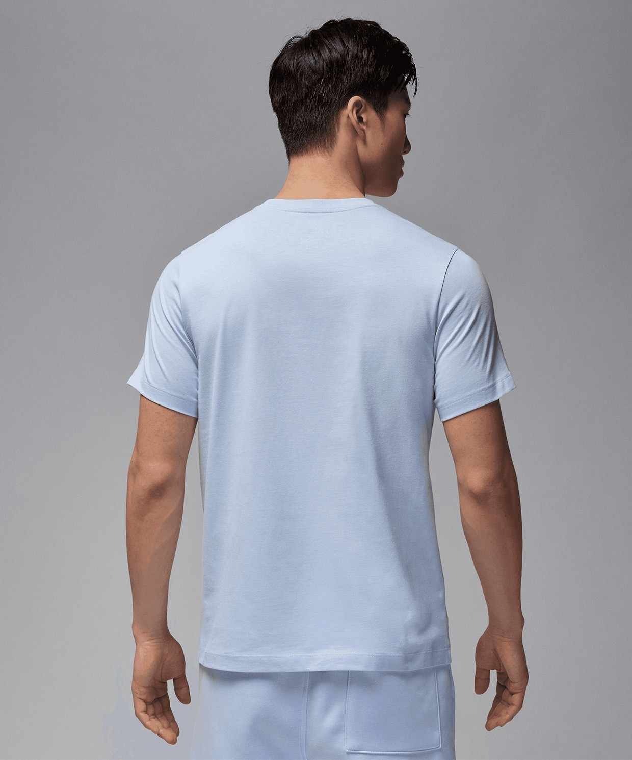 Футболка чоловіча Air Jordan Flt Ess Hbr Ss Crew Light Blue HJ2340-407