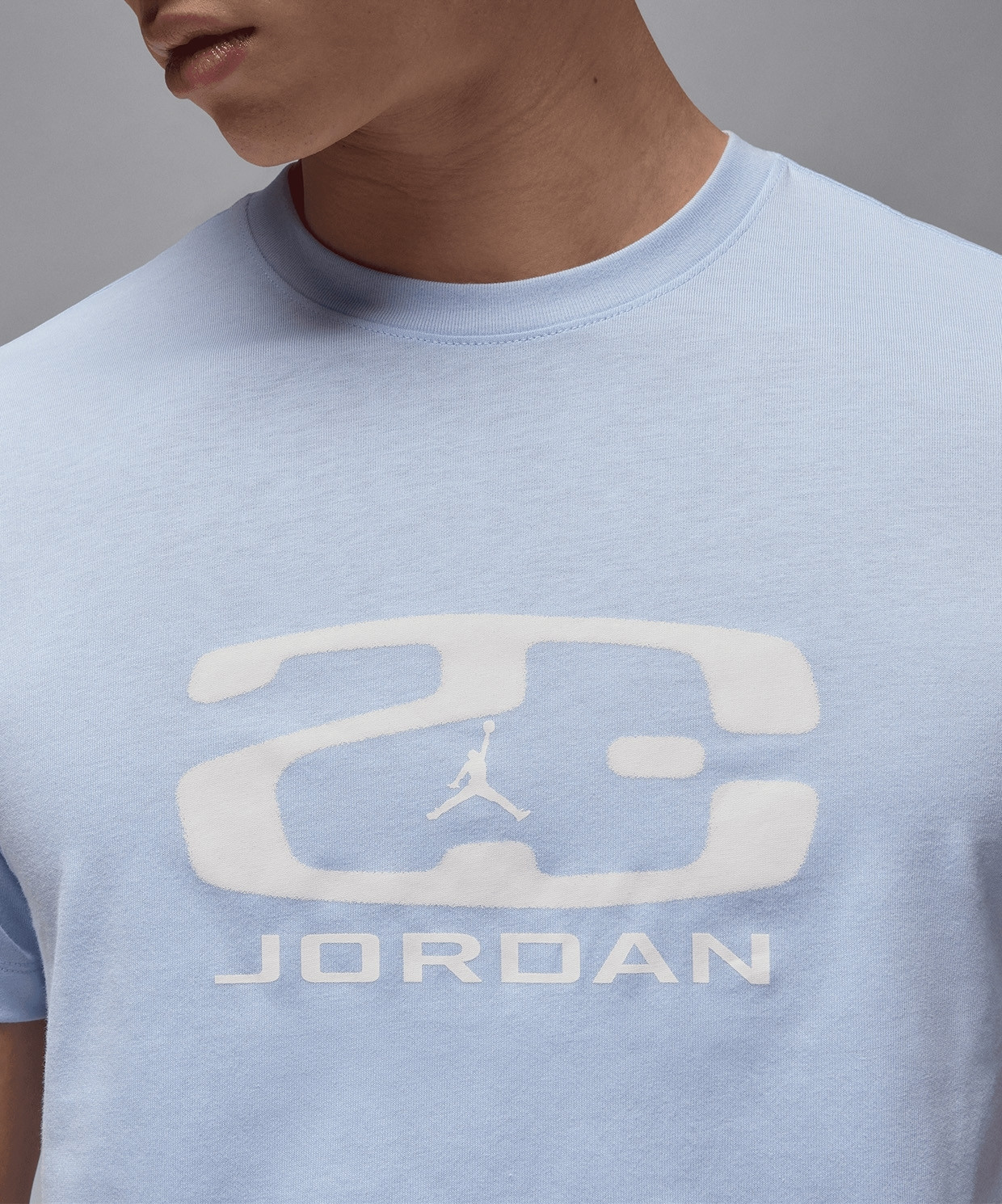 Футболка чоловіча Air Jordan Flt Ess Hbr Ss Crew Light Blue HJ2340-407