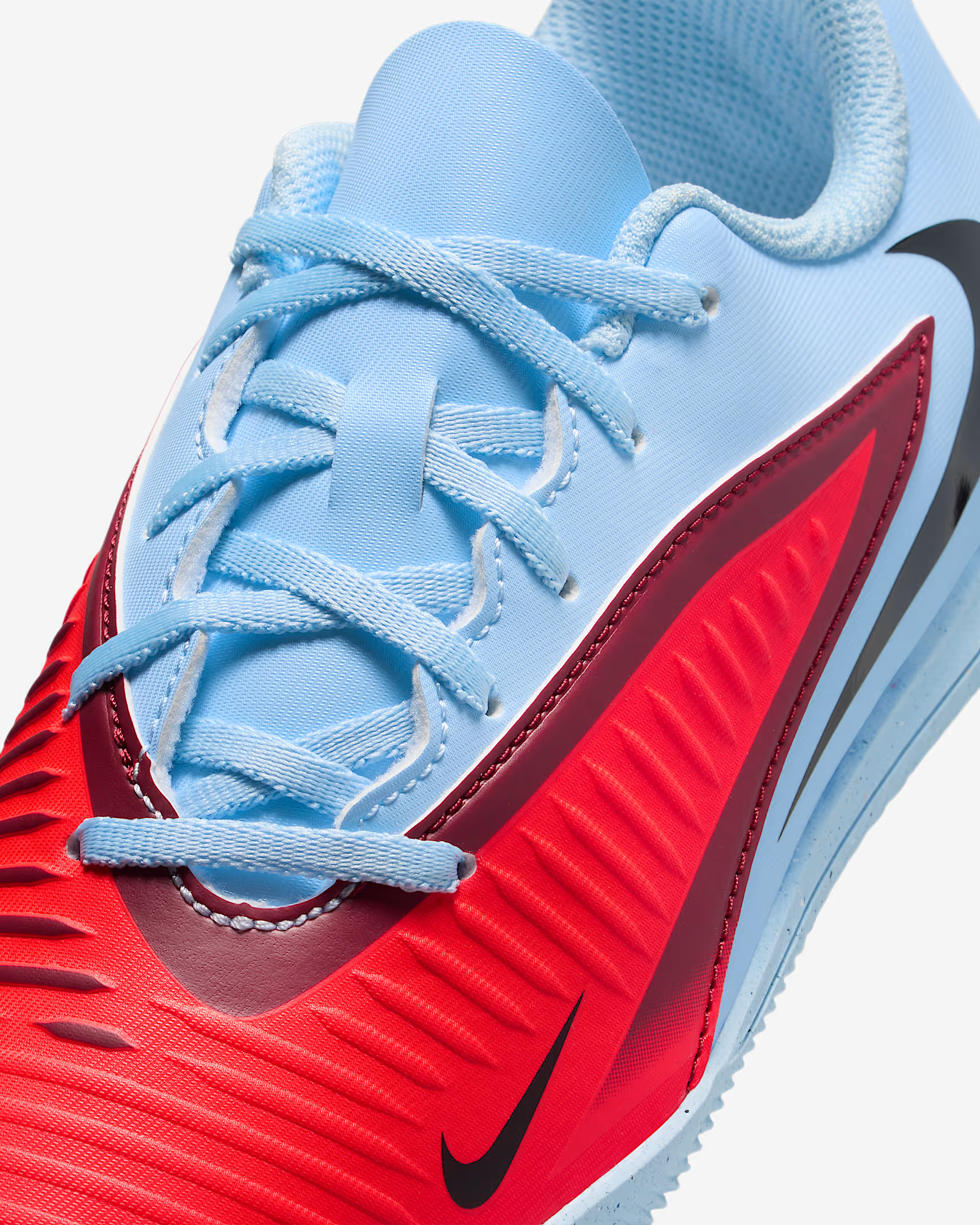 Бутси Nike JR PHANTOM 6 LOW CLUB IC HQ2031-400