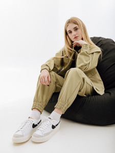 Куртка Nike W NSW SWSH JKT WVN FD1130-276