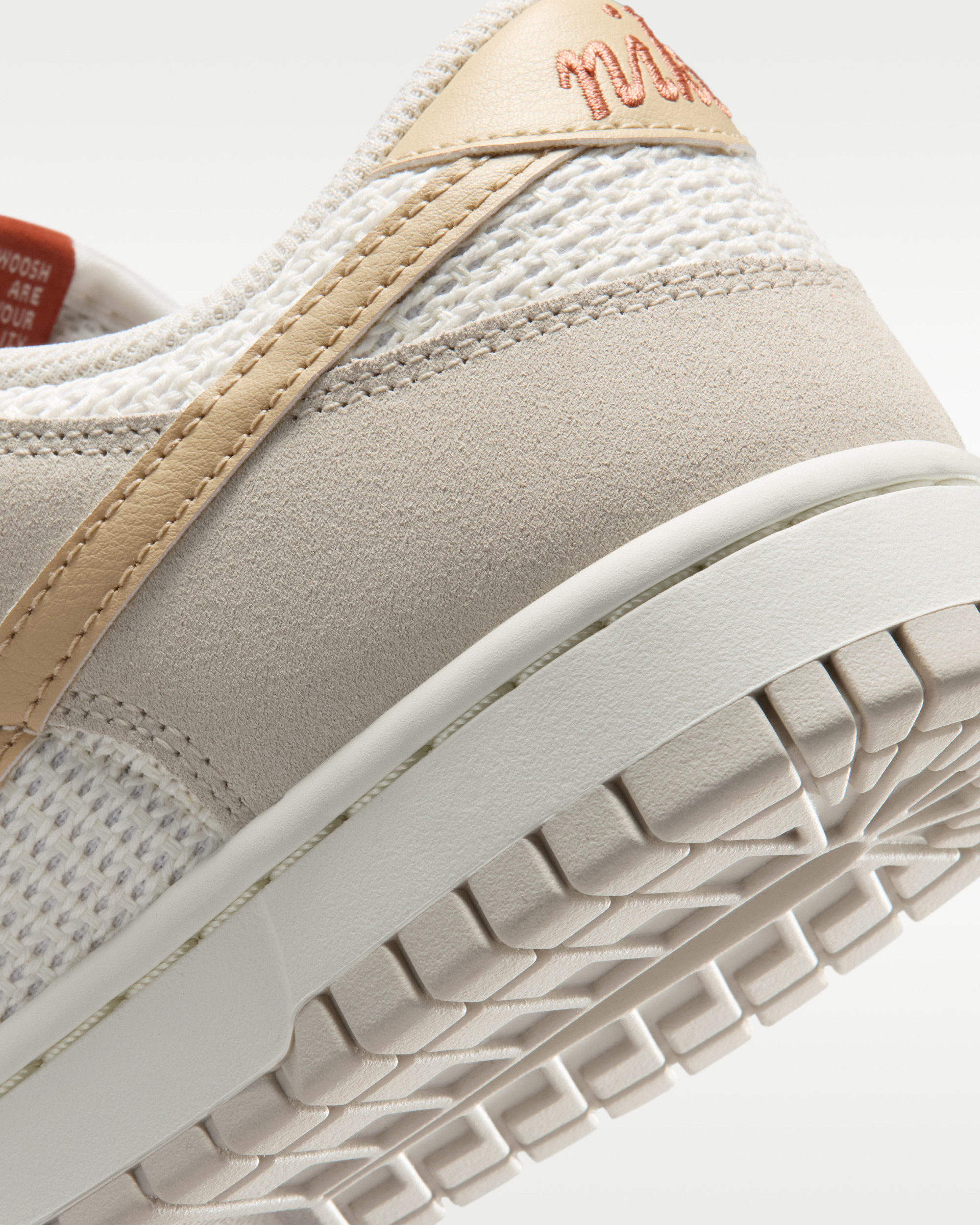 Кросівки Nike W DU LOW SE IH2479-101