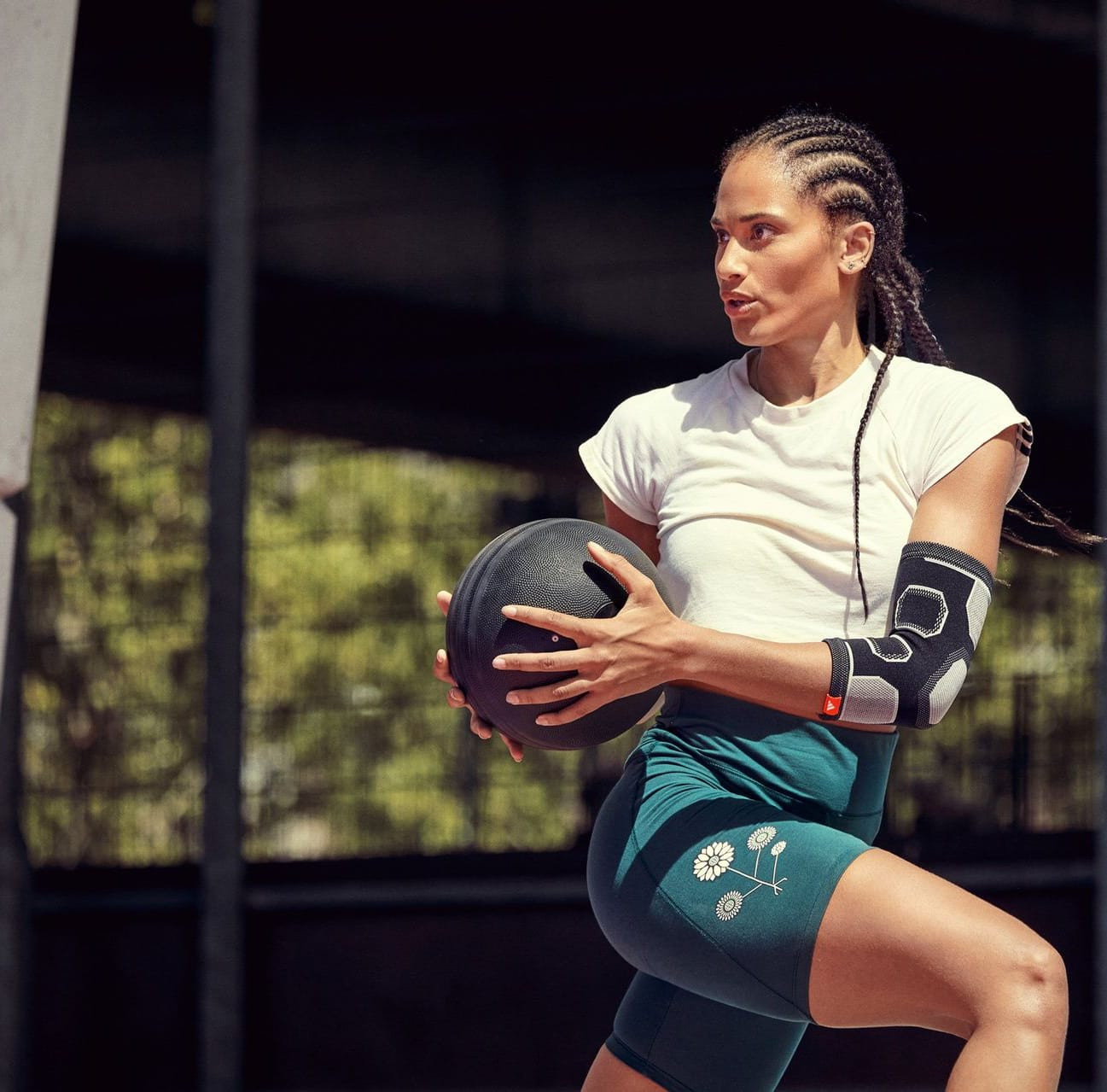 Фіксатор ліктя Adidas Elbow Support чорний, сірий Уні XL ADSU-12534BK-NL