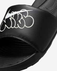 Шльопанці Nike NK VICTORI ONE SLIDE PRINT FZ3110-001