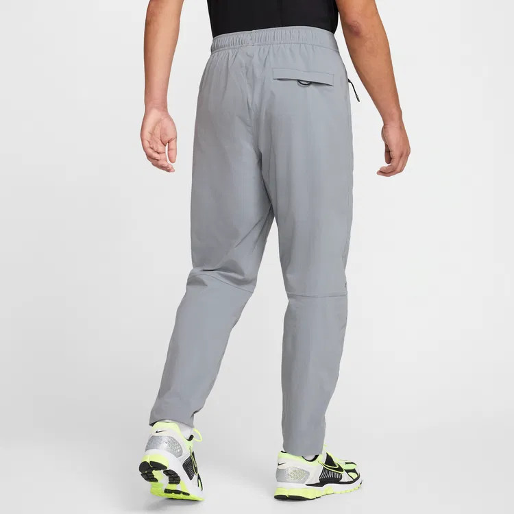 Костюм спортивний NIKE TECHWOVEN HV6514-065    IB6663-065