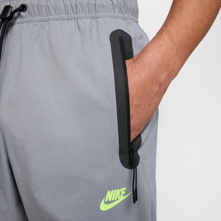 Костюм спортивний NIKE TECHWOVEN HV6514-065    IB6663-065