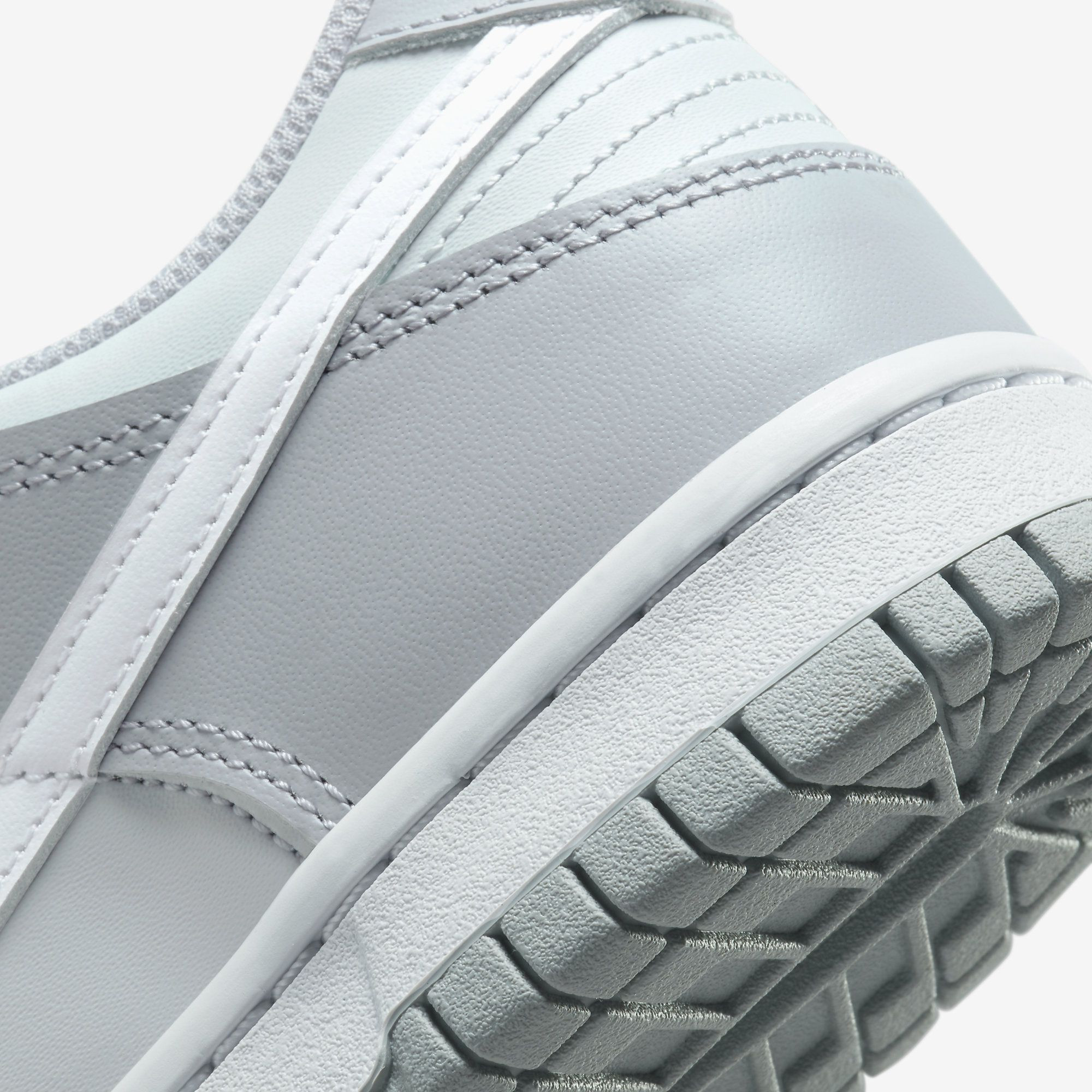 Кросівки Nike DU LOW (GS) DH9765-001