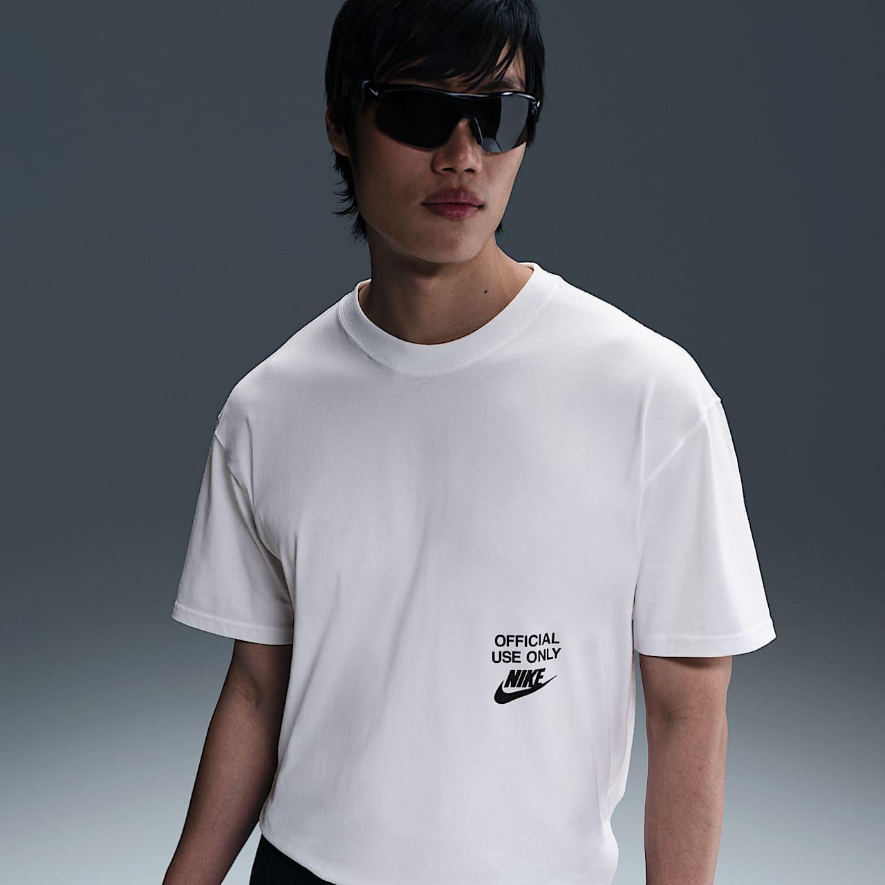 Футболка Nike U NSW TEE M90 OC REMIX HJ0774-100