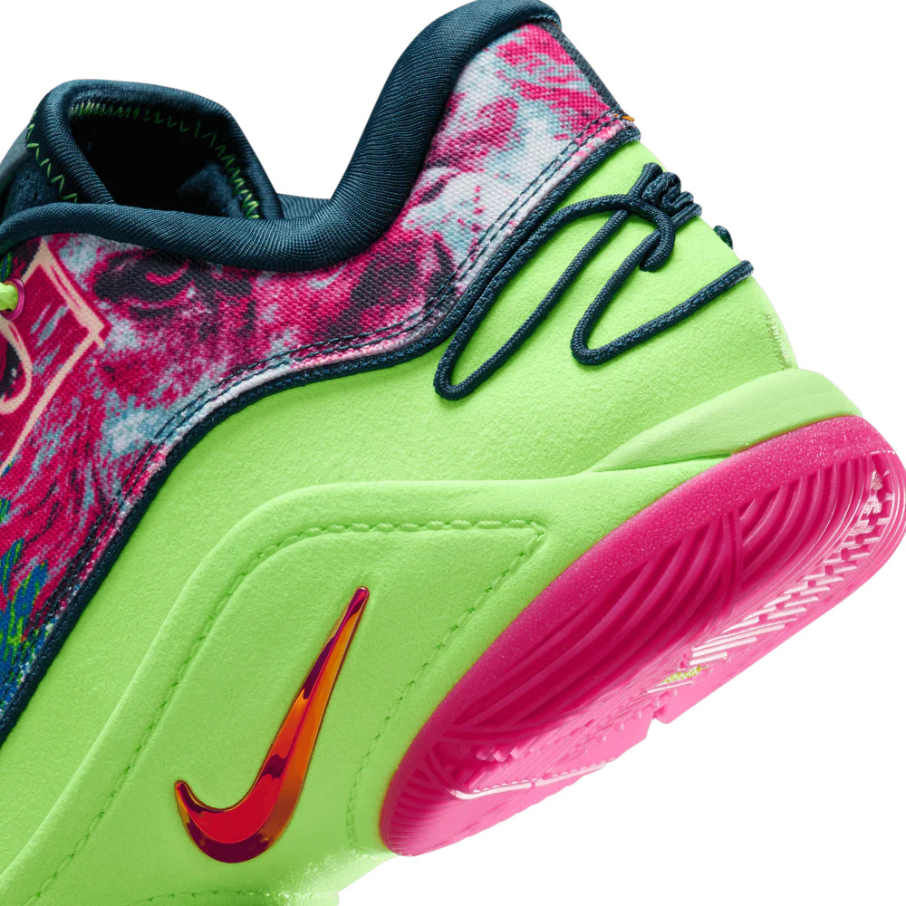 Кросівки Nike LEBRON XXII BW HV8451-400