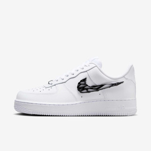 Кросівки W Nike Air Force 1 '07 LX "Liquid Metal Swoosh" IF1686-101