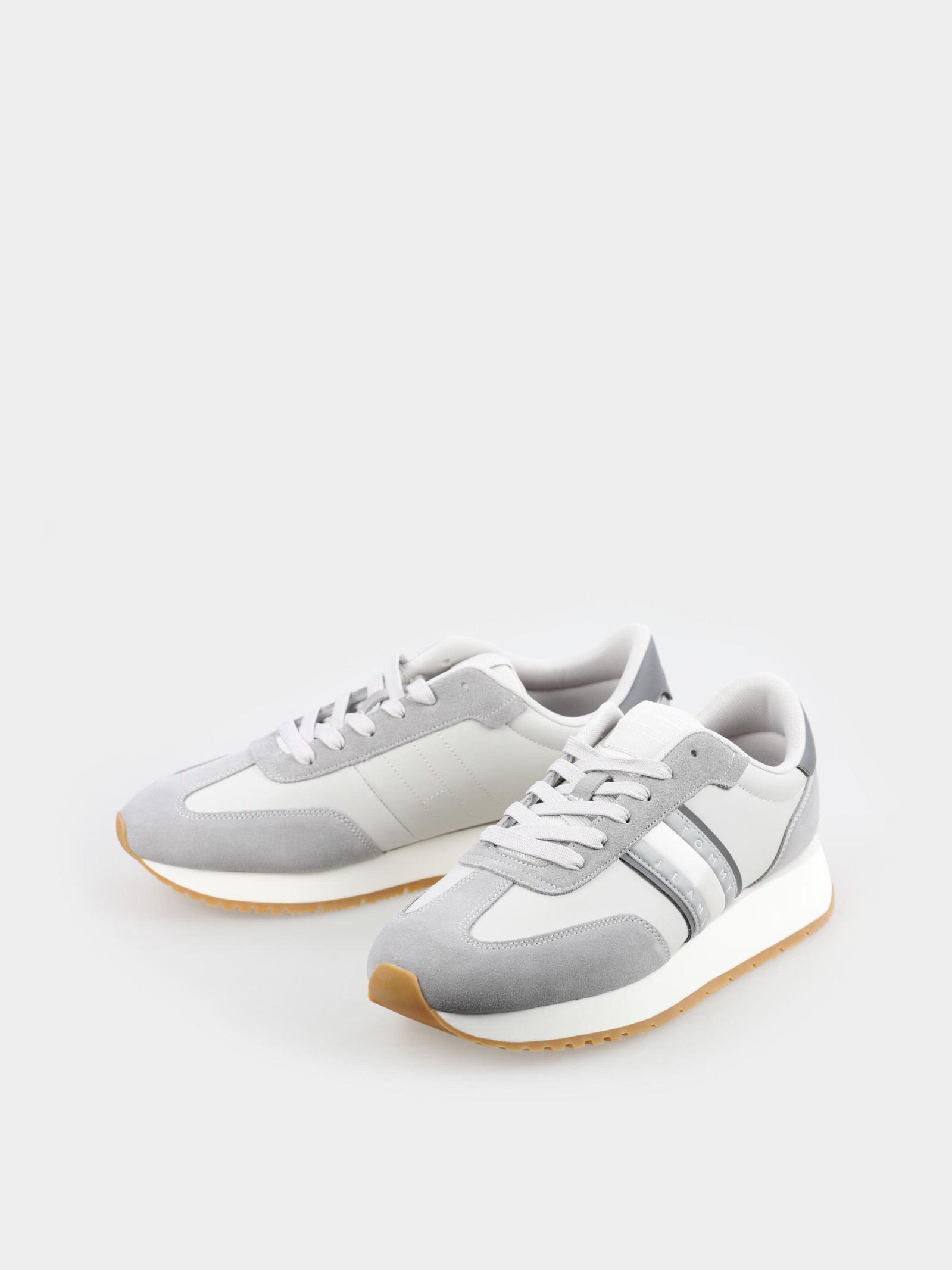 Кросівки чоловічі Tommy Hilfiger Retro Runner Grey EM0EM01502-PRZ EM0EM01502-PRZ