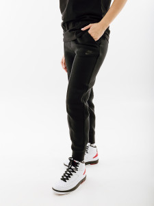 Штани Nike W NSW TCH FLC MR JGGR FB8330-010