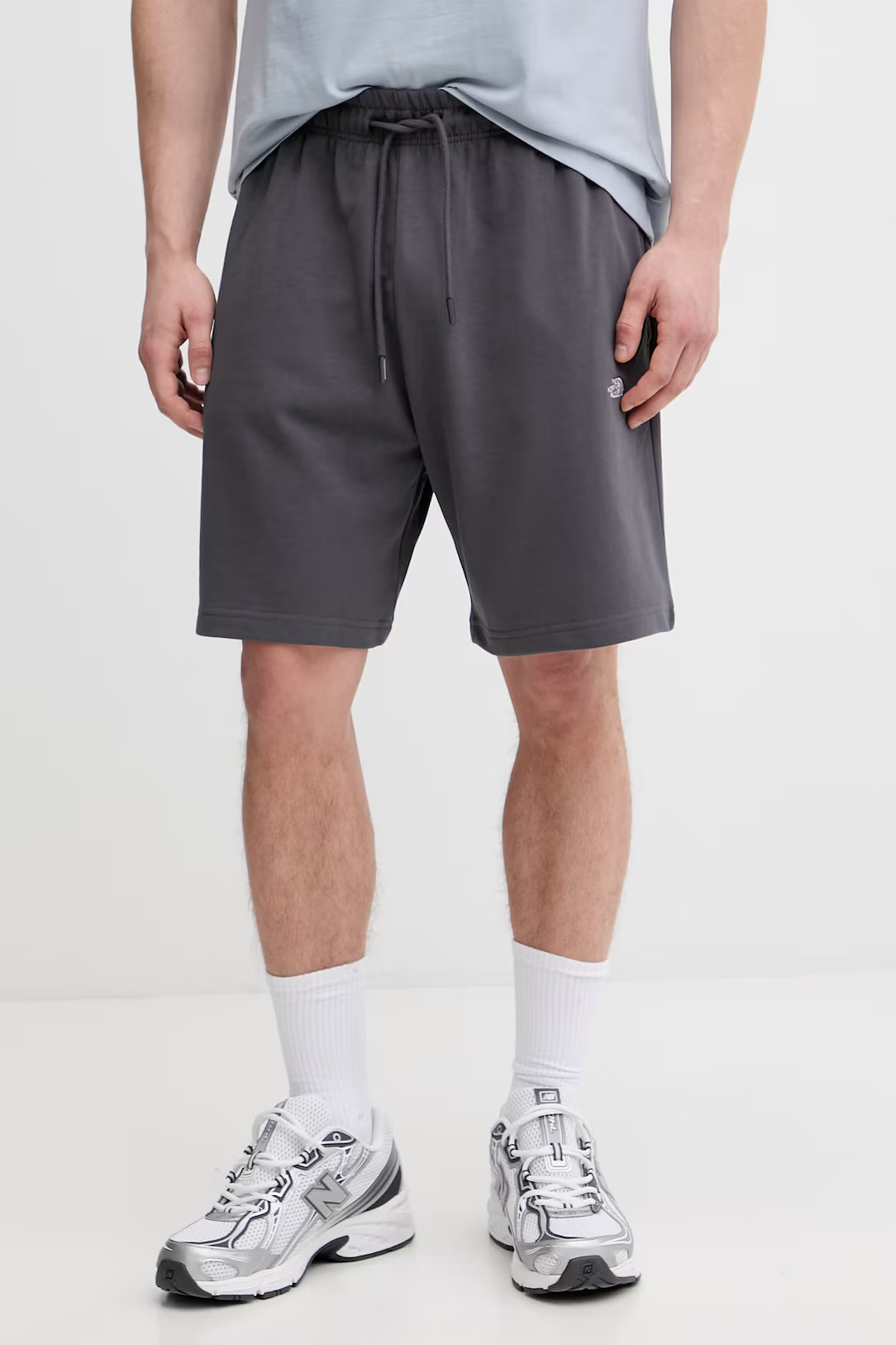 Шорти M ESSENTIAL LIGHT RELAXED SHORTS 0A8GQ9RHI1 THE NORTH FACE L Сірий 0A8GQ9RHI1