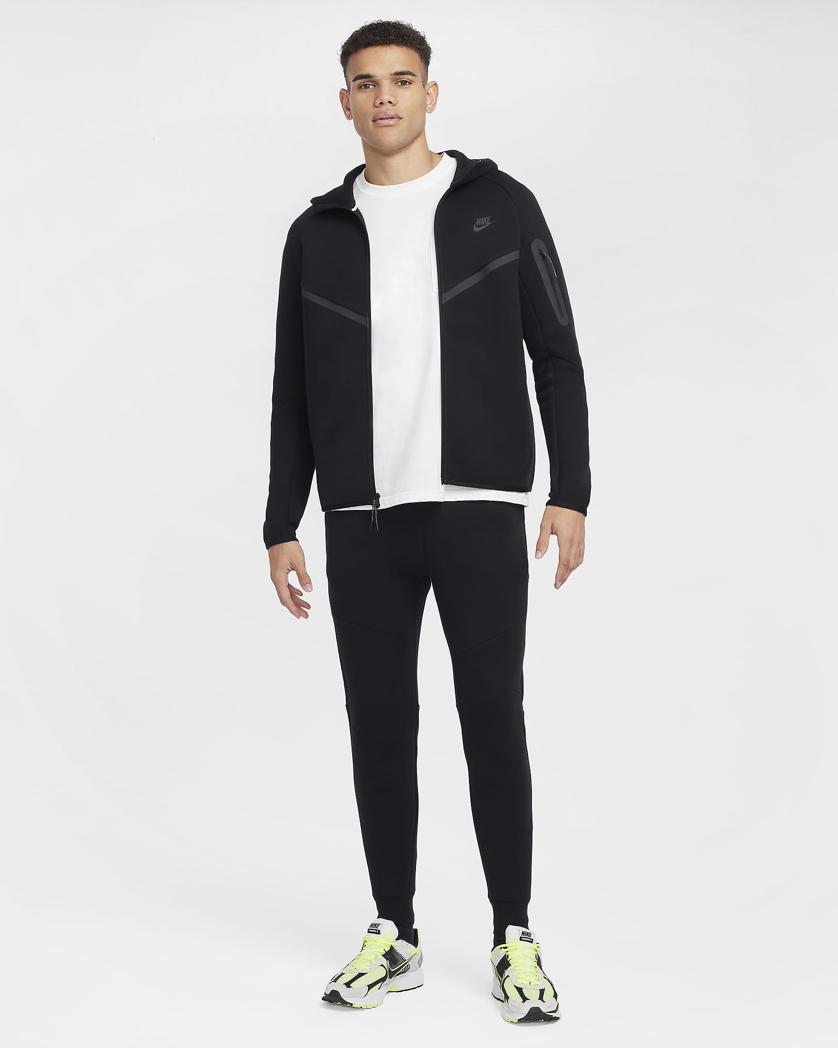 Толстовка Nike M TCH FLC FZ WR HOODIE HV0949-010