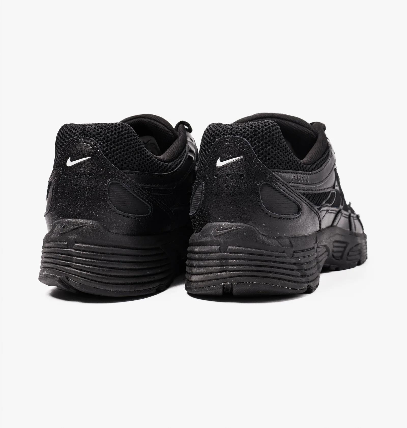 Кросівки Nike P-6000 HF1052-010