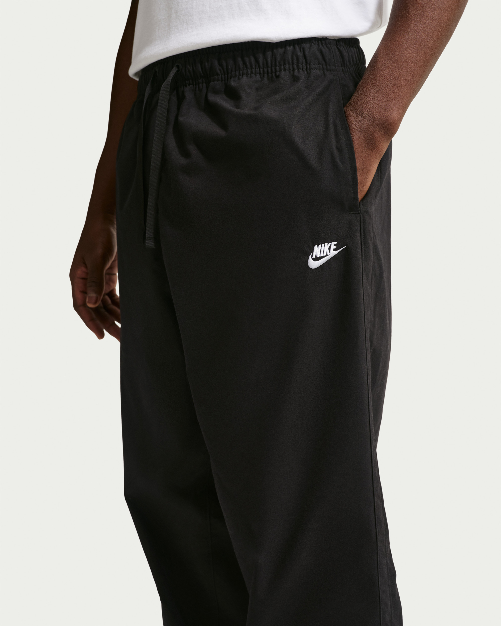 Штани Nike M CLUB BARCELONA PANT IF0734-010