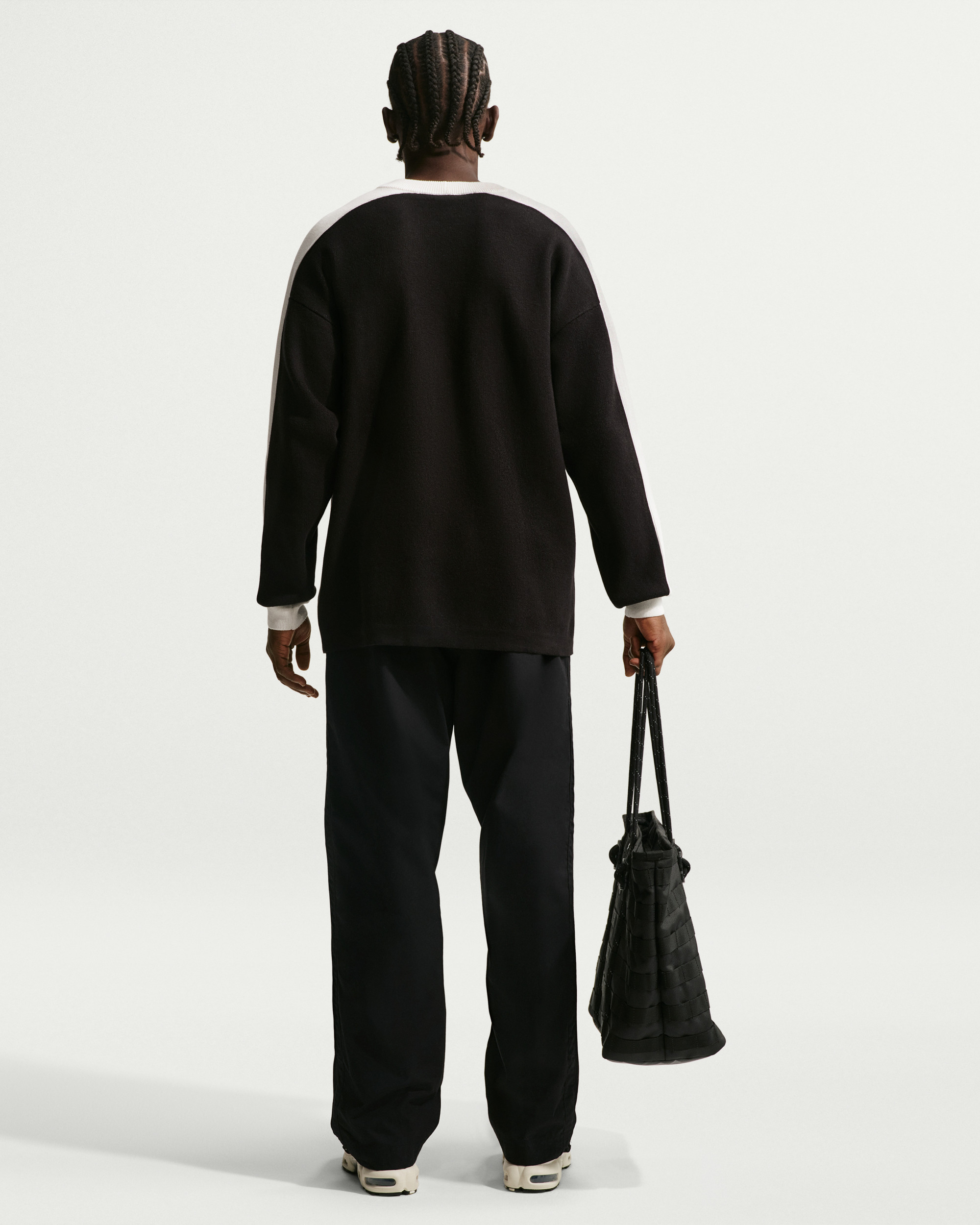 Штани Nike M CLUB BARCELONA PANT IF0734-010