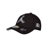 Бейсболка підліткова Nike JORDAN CURVED BRIM 9A9086-023