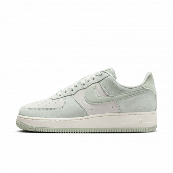 Кросівки WMNS AIR FORCE 1 07 SE HQ1497-099