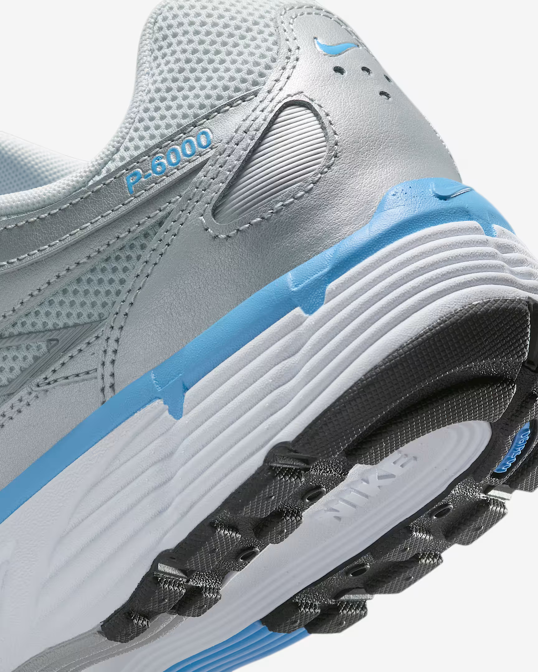 Кросівки Nike P-6000 CD6404-025