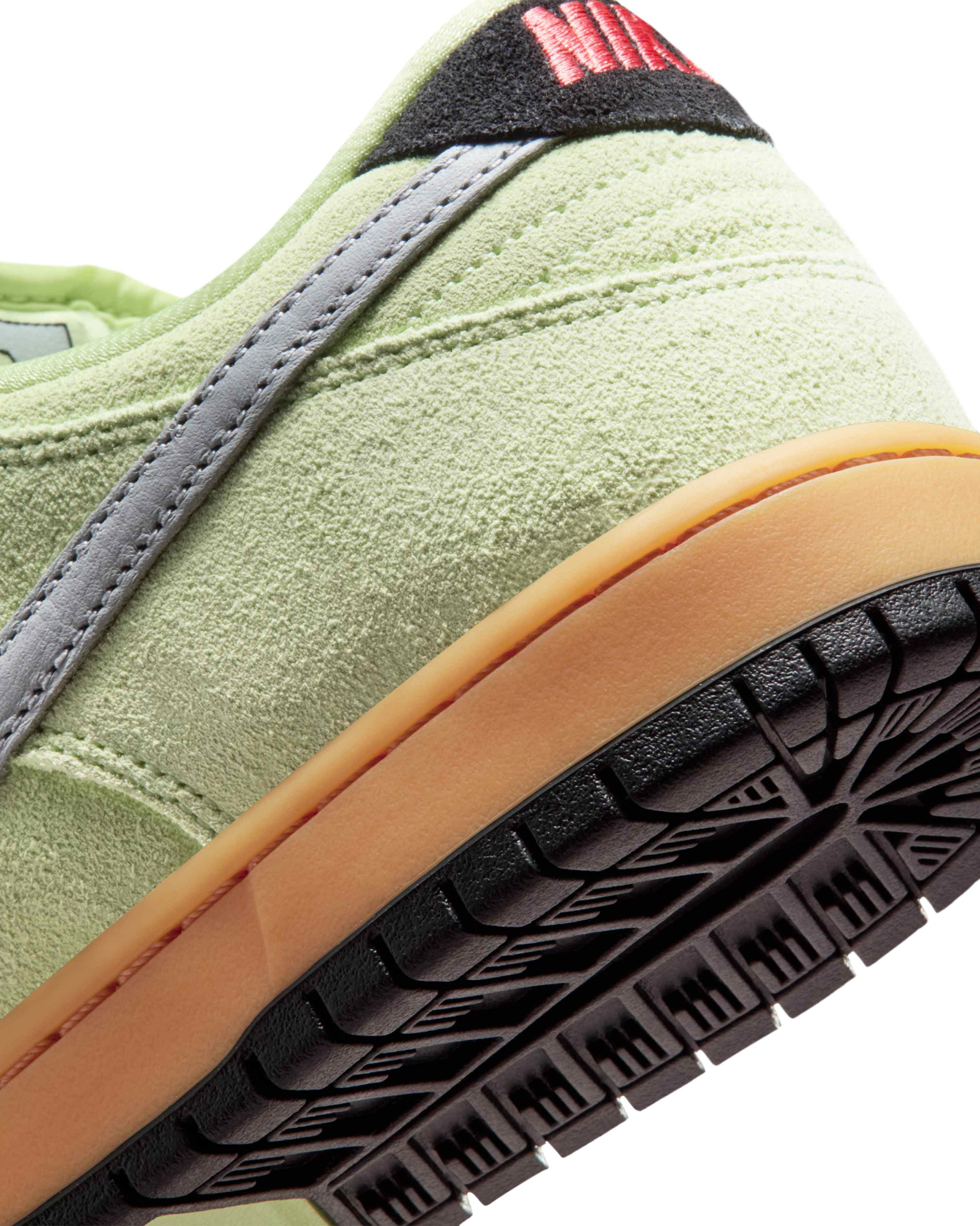 Кросівки Nike SB DU LOW PRO PRM HQ1626-300