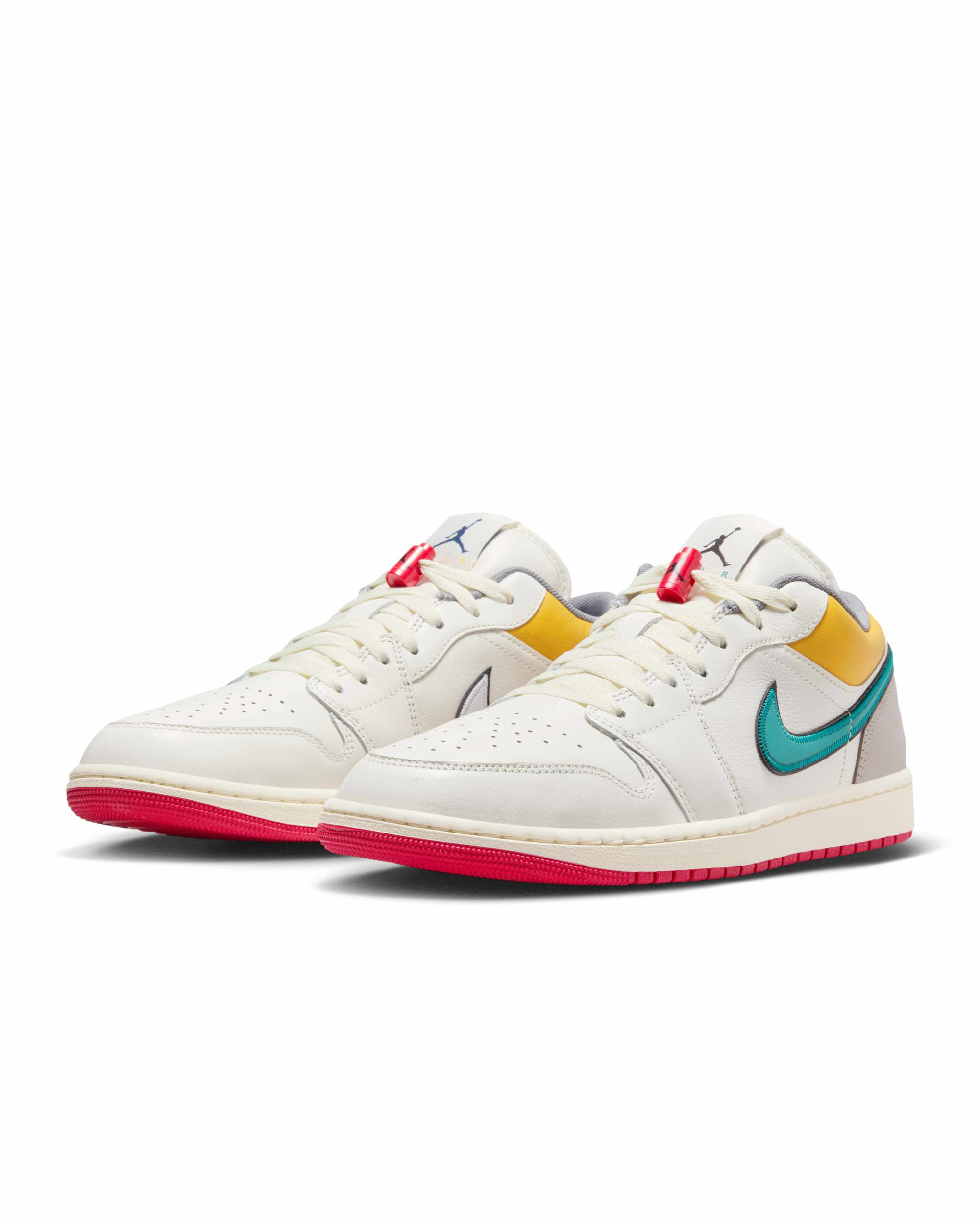 Кросівки Air Jordan 1 Retro Low OG SAIL/CASHMERE HV4511-133