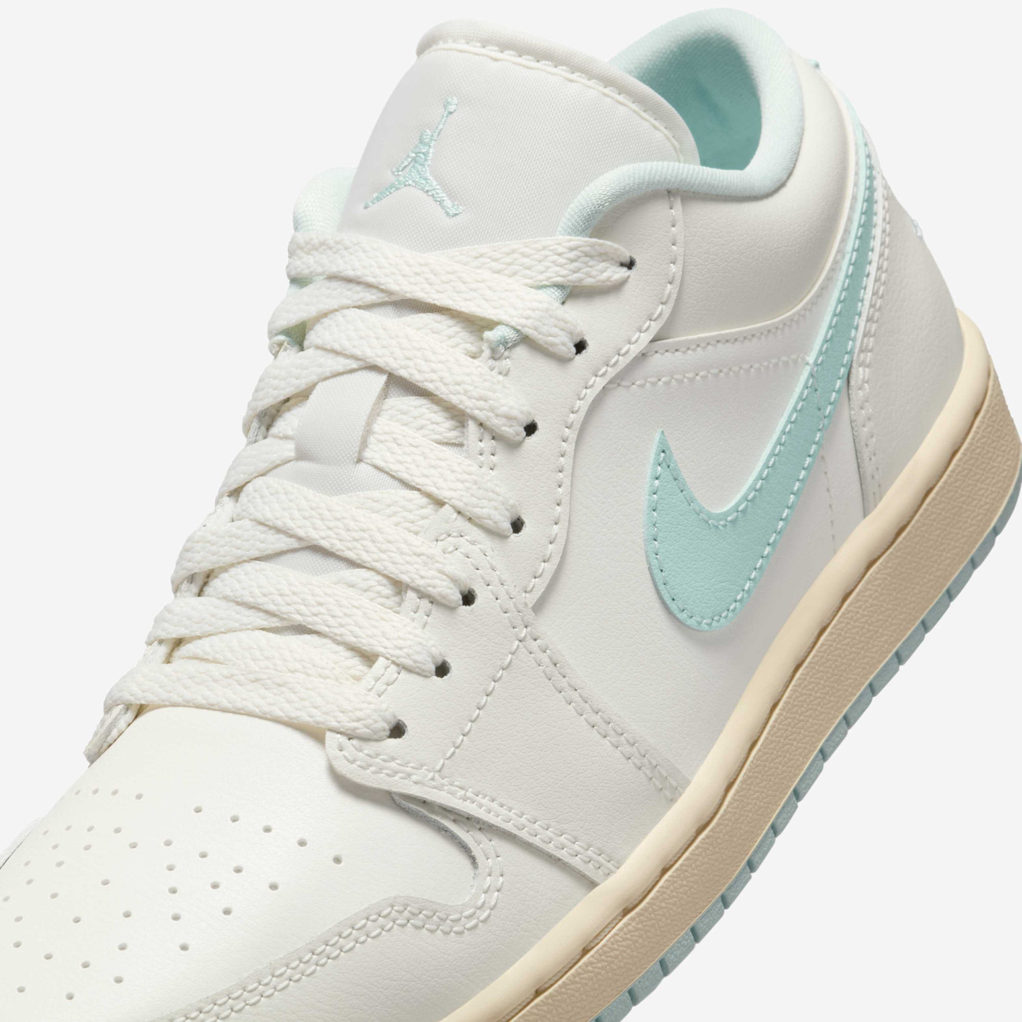 Кросівки W Air Jordan 1 Low Sail Igloo DC0774-134